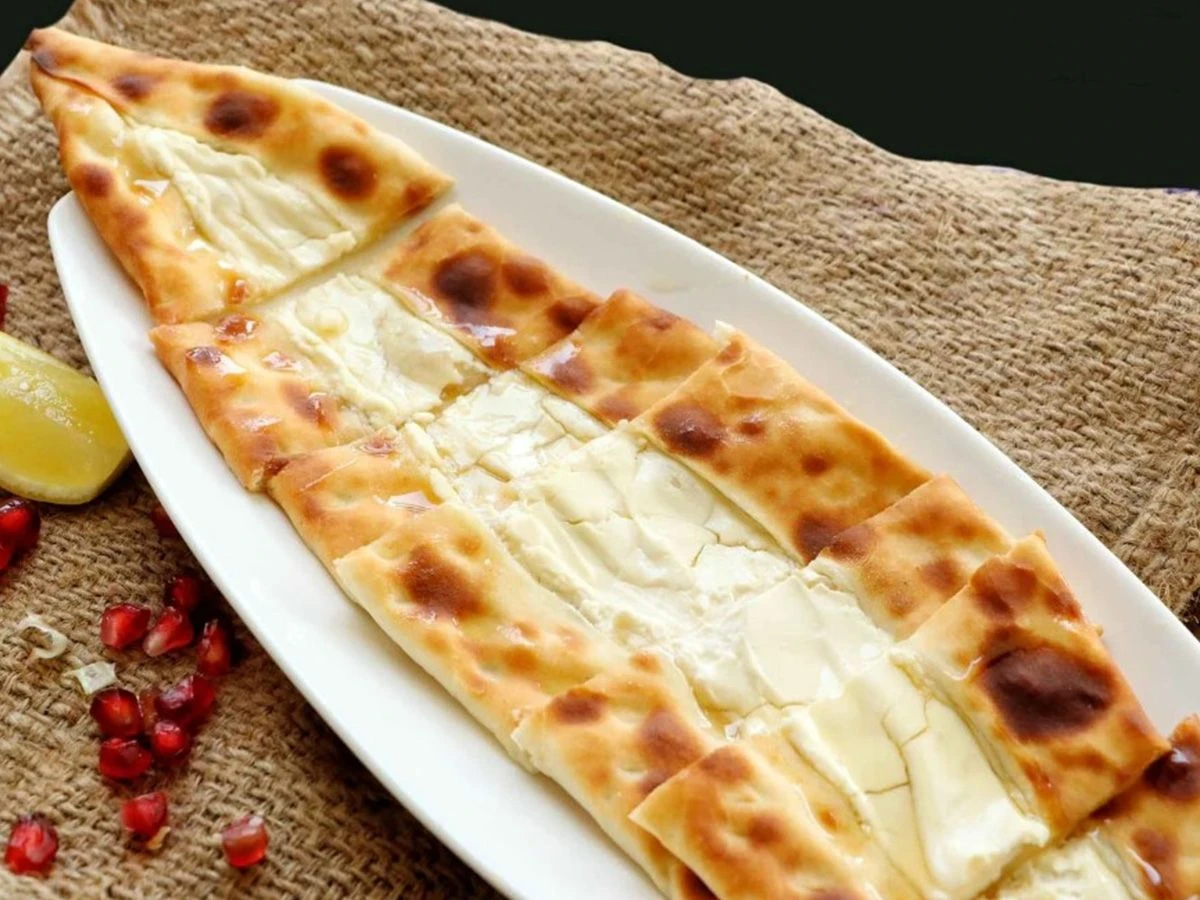 Labneh honey Fatayer