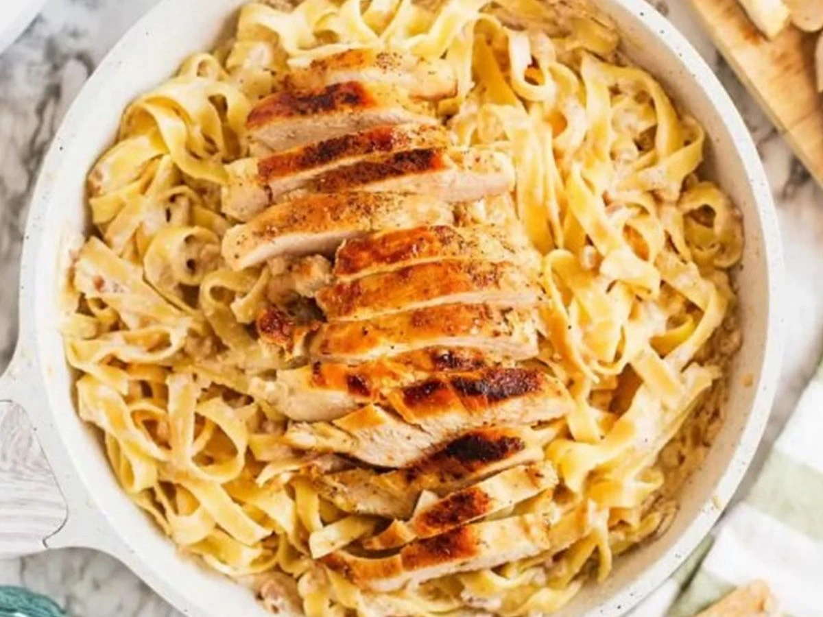 Tagliatelle chicken
