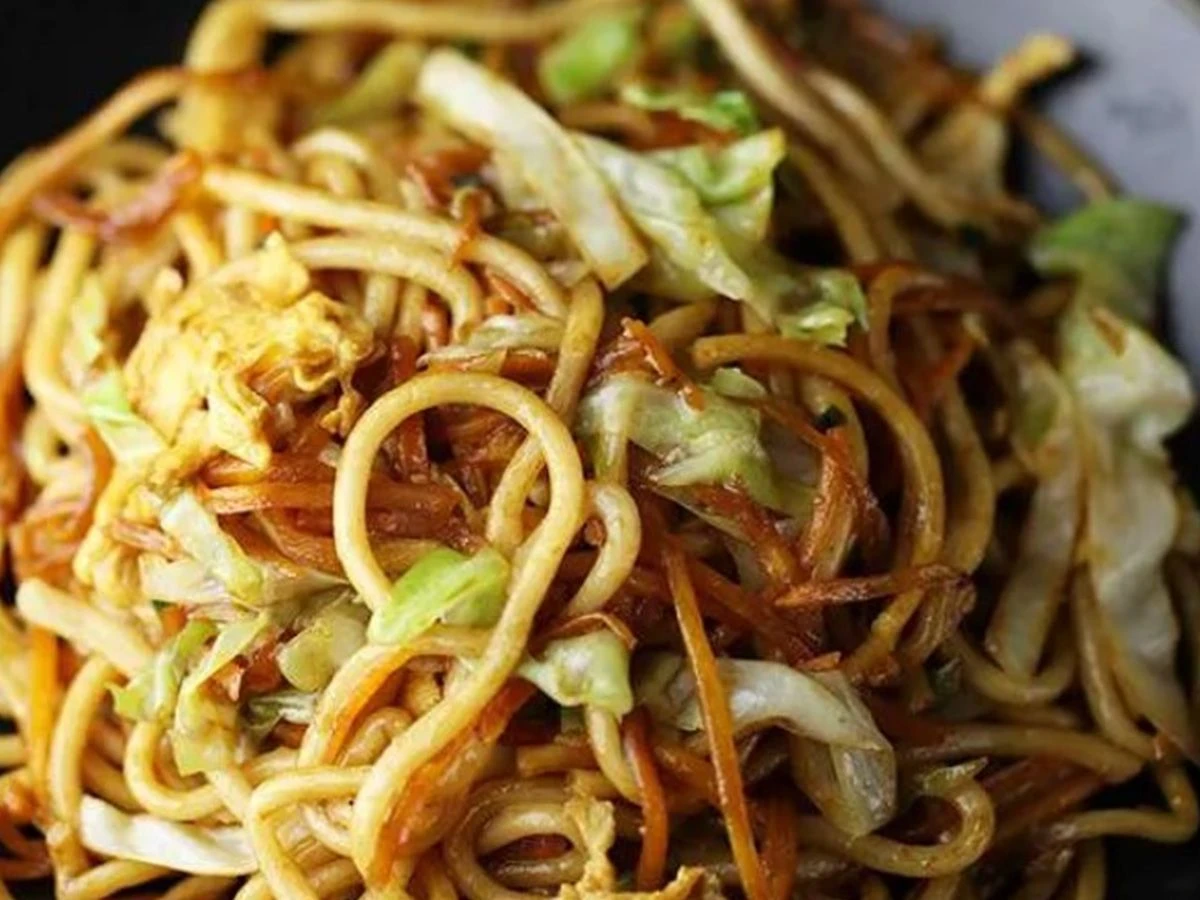 Egg fried noodles