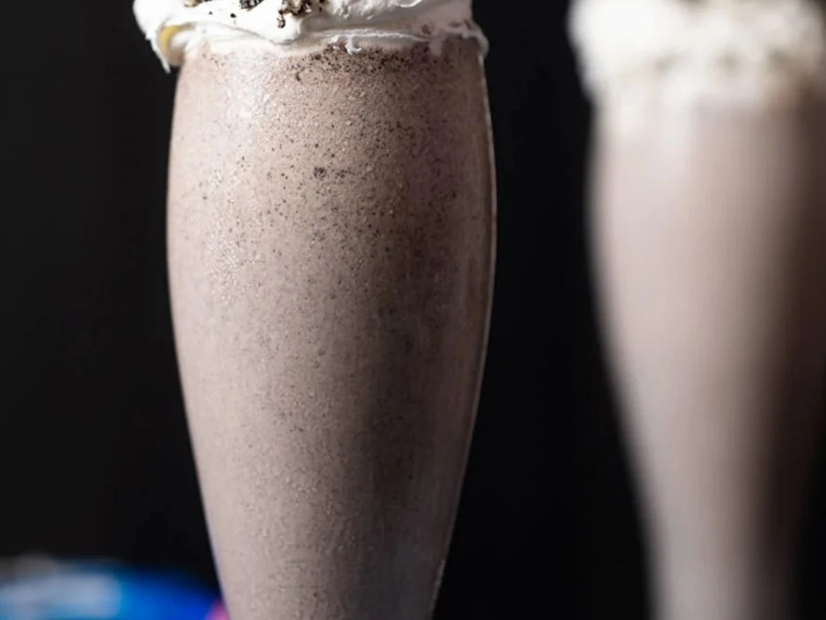 Chocolate oreo milkshake
